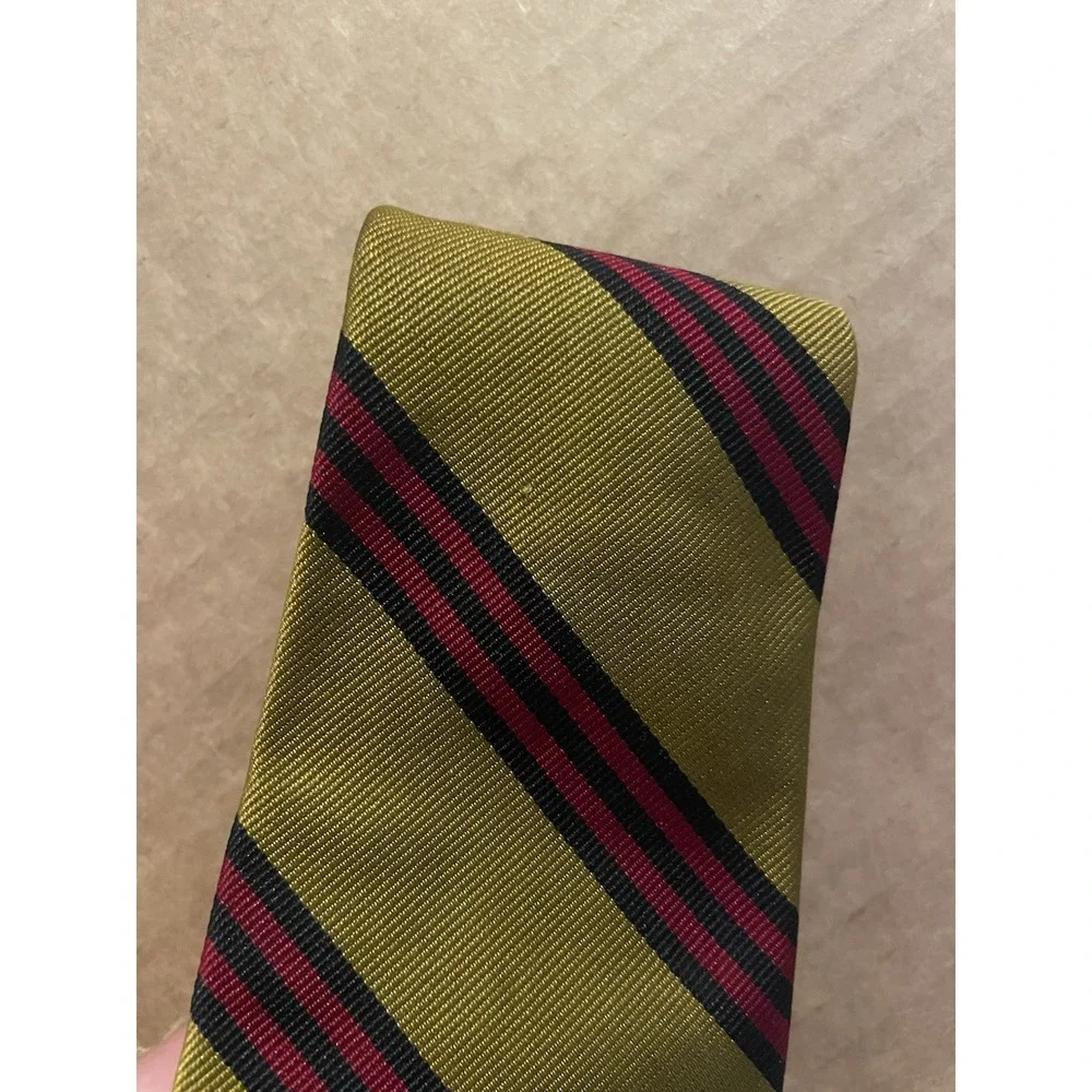 Brooks Brothers Yellow, Red & Blue‎ Striped Tie 100% Silk Men's Necktie 3 1/8